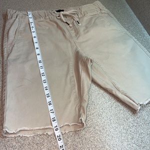 🔥 RSQ youth Boys Size S Kaki Drawstring Shorts with Tattered Edging